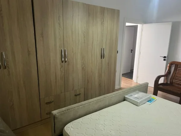 Tirane, jepet me qera apartament 2+1+Ballkon Kati 2, 70 m² 450 € (Rruga e dibres , prane tower bridge)