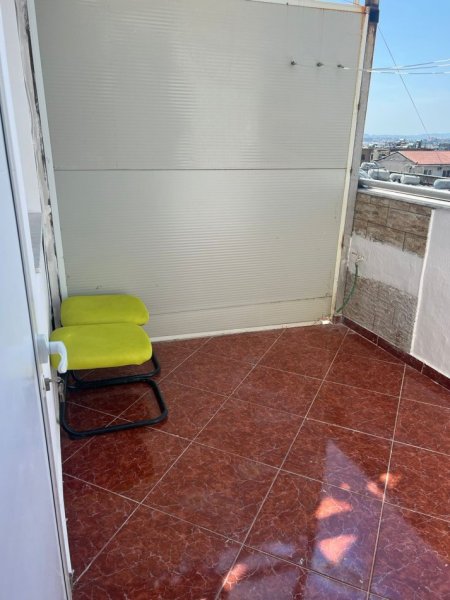 Tirane, jepet me qera apartament 2+1+Ballkon Kati 2, 70 m² 450 € (Rruga e dibres , prane tower bridge)