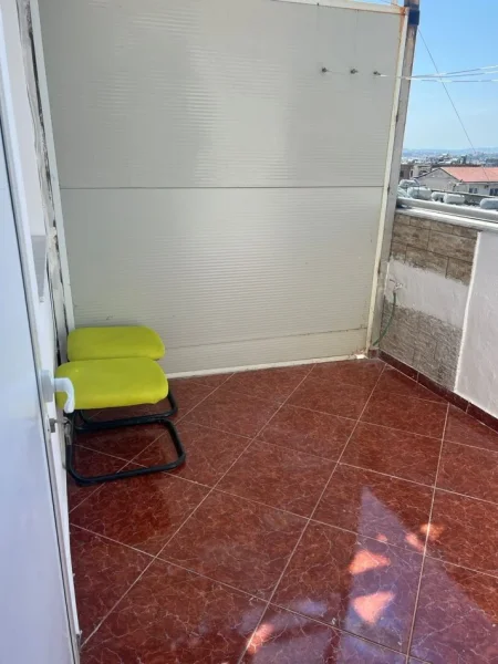 Tirane, jepet me qera apartament 2+1+Ballkon Kati 2, 70 m² 450 € (Rruga e dibres , prane tower bridge)