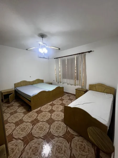 Tirane, jepet me qera apartament 1+1+Ballkon Kati 0, 75 m² 350 € (Allias, 5 Maji, Tirane)