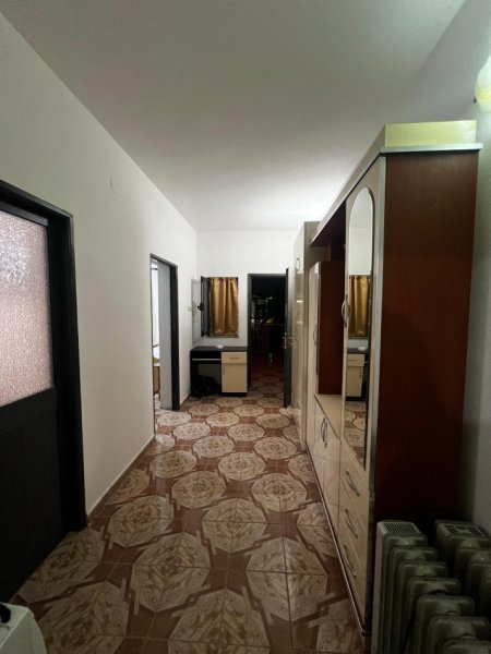 Tirane, jepet me qera apartament 1+1+Ballkon Kati 0, 75 m² 350 € (Allias, 5 Maji, Tirane)