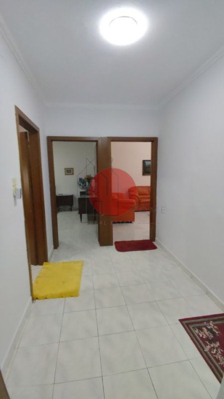 Tirane, jepet me qera apartament 2+1 Kati 5, 80 m² 400 € (Ali Demi)