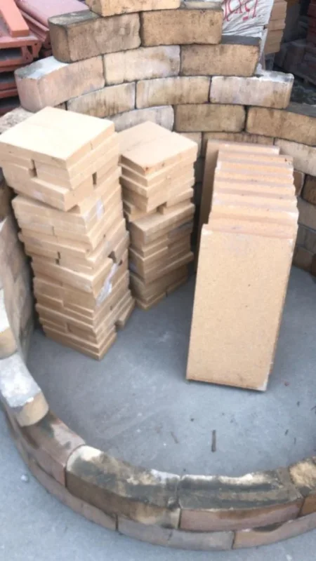 Tirane, shes Tulla xhami 10 €