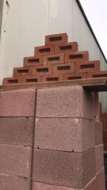 Tirane, shes Tulla shamat, Tulla balte, Tulla xhami etj 10 €