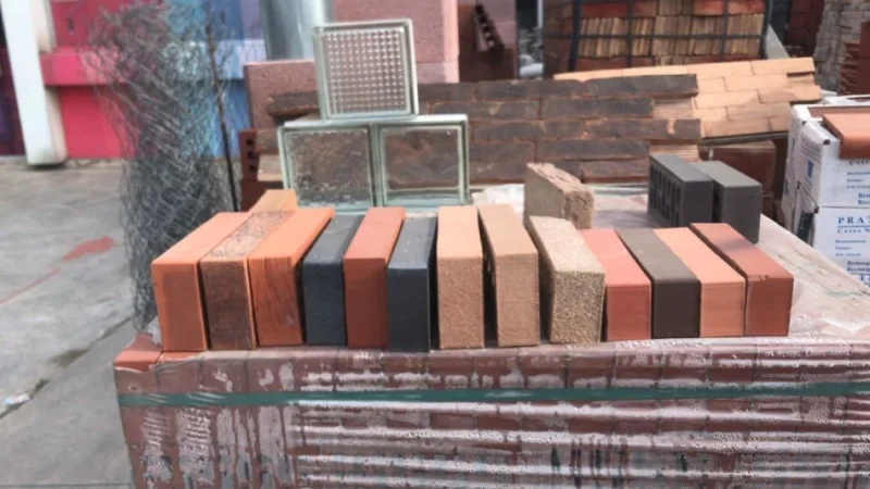 Tirane, shes Tulla shamat, oxhaqe, furra, Tulla xhami etj.. 10 €