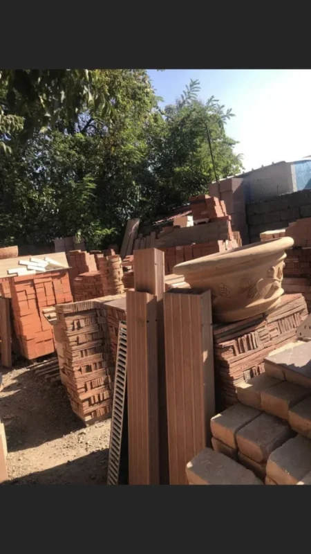 Tirane, shes Tulla shamat, Tulla balte, Tulla xhami, 10 €