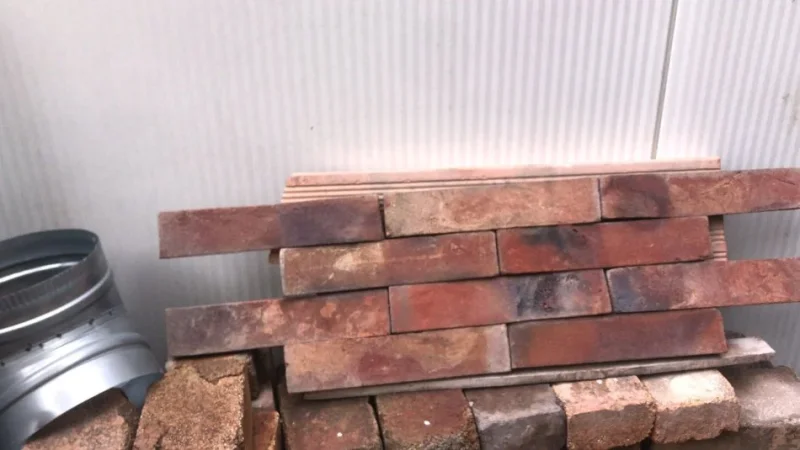 Tirane, shes Tulla shamat, Tulla balte, Tulla xhami, 10 €