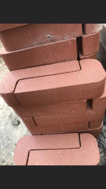 Tirane, shes Tulla shamat, Pllaka balte, Tulla xhami, etj 10 €