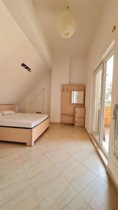 Tirane, shitet apartament+verande | Penthouse 2+1 Kati 5, 174 m² 288.500 € (Liqeni i Thate)