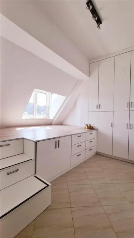 Tirane, shitet apartament+verande | Penthouse 2+1 Kati 5, 174 m² 288.500 € (Liqeni i Thate)