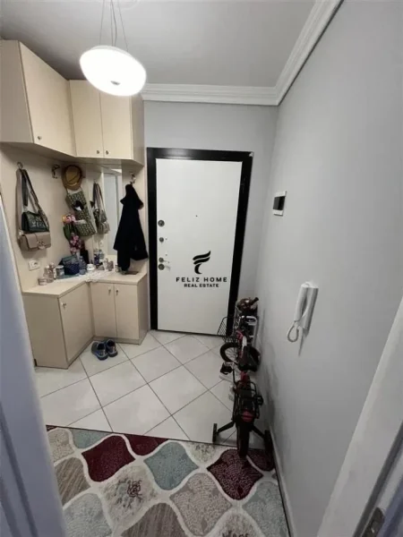 Tirane, shitet apartament 1+1+Ballkon Kati 4, 74 m² 139.000 € (KODRA E DIELLIT)