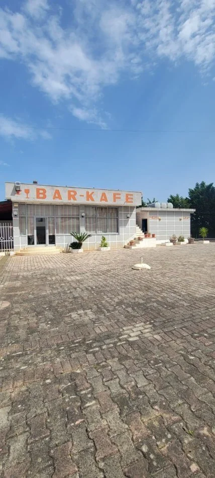 Durres, jepet me qera bar-resorant Kati 3, 400 m² 2.000 € (Fllake, Durres)