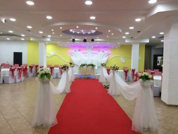 Durres, jepet me qera bar-resorant Kati 3, 400 m² 2.000 € (Fllake, Durres)