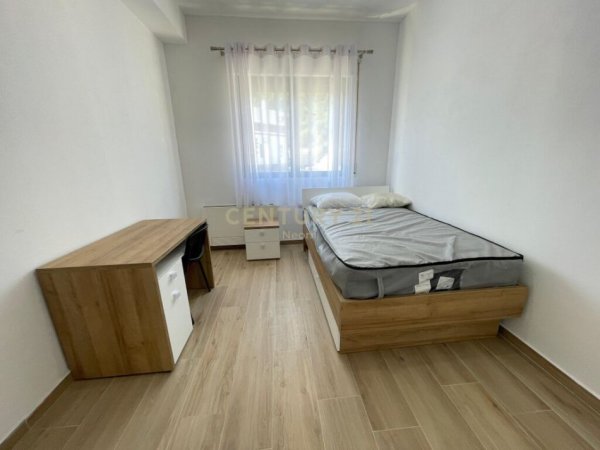 Tirane, jap me qera apartament 3+1+2 , 130 m² 750 € (Kodra e Diellit Residence)