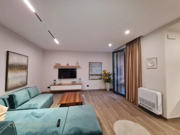 Tirane, shes apartament 1+1+Post Parkimi , 75 m² 200.000 € (Qendra Tregtare TEG)