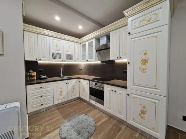 Tirane, shes apartament 1+1+Post Parkimi , 75 m² 200.000 € (Qendra Tregtare TEG)