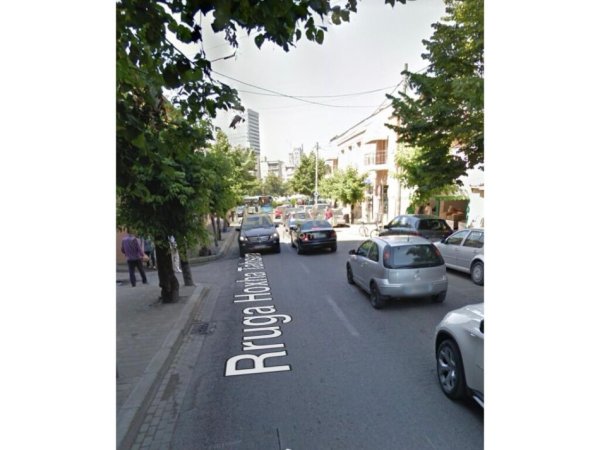 Tirane, shes ambjent biznesi Kati 0, 48 m² 260.000 € (Pazari I ri)