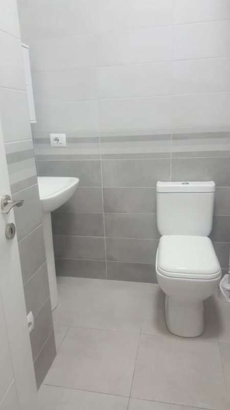 Tirane, jepet me qera apartament 2+1+BLK Kati 7, 112 m² 450 Euro (kavajes)
