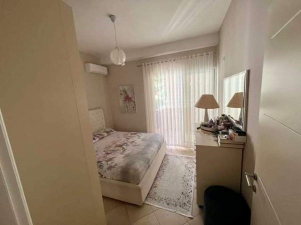 Tirane, shitet apartament 2+1+BLK Kati 2, 102 m² 128.000 Euro (Bill Klinton)