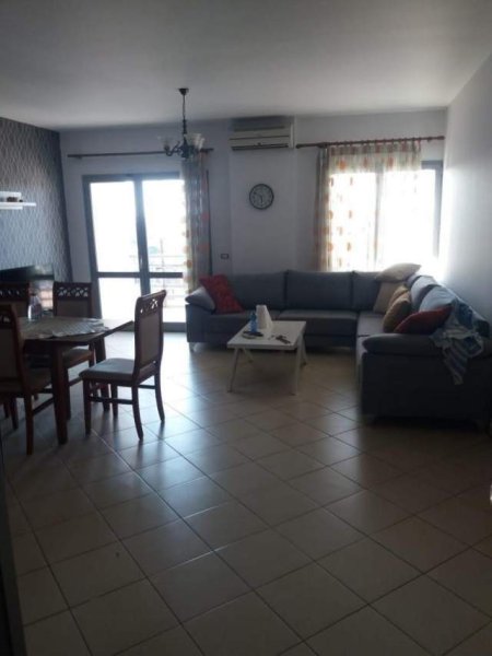 Tirane, jepet me qera apartament 2+1+A+BLK Kati 9, 110 m² 550 Euro (rr. muhamet gjollesha)