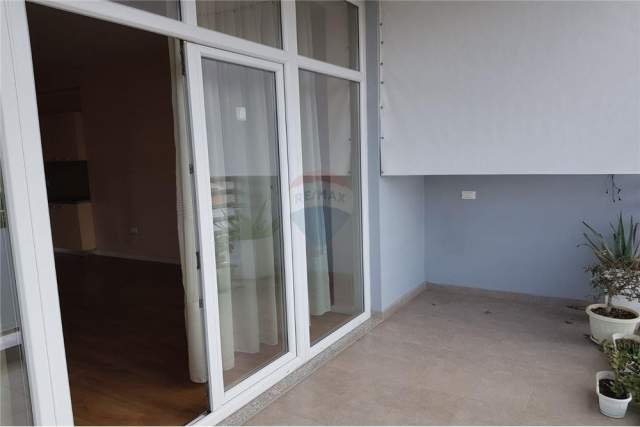 Tirane, jepet me qera apartament 3+1+BLK Kati 3, 150 m² 650 Euro (komuna parisit)
