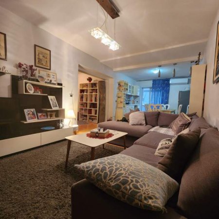 Tirane, jepet me qera apartament 3+1 Kati 3, 130 m² 600 Euro (stadiumi Dinamo)