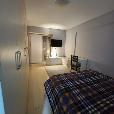 Tirane, jepet me qera apartament 3+1 Kati 3, 130 m² 600 Euro (stadiumi Dinamo)