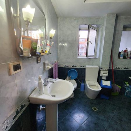 Tirane, jepet me qera apartament 3+1 Kati 3, 130 m² 600 Euro (stadiumi Dinamo)