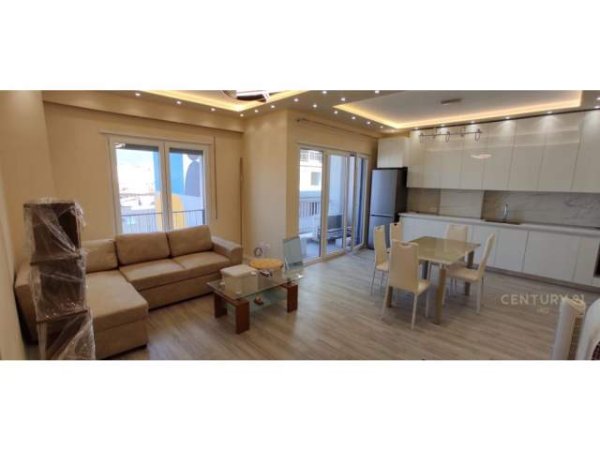 Jepet Me Qera Apartament 3+1 Prane Selvise! 120 m2, 600 Euro