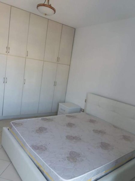 Tirane, jepet me qera apartament 2+1+BLK Kati 9, 110 m² 550 Euro (durresit)
