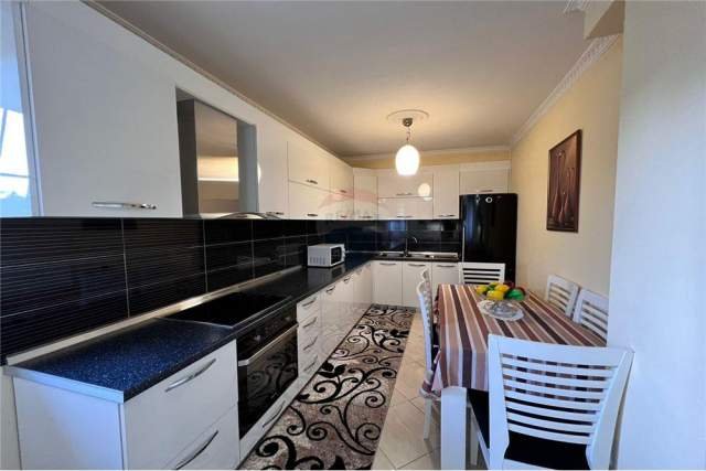 Tirane, jepet me qera apartament 2+1 Kati 1, 72 m² 730 Euro (NAIM FRASHERI ZOGU ZI)