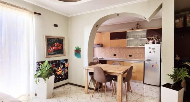 Tirane, jepet me qera apartament 1+1+BLK Kati 7, 72 m² 450 Euro (sulejman delvina)