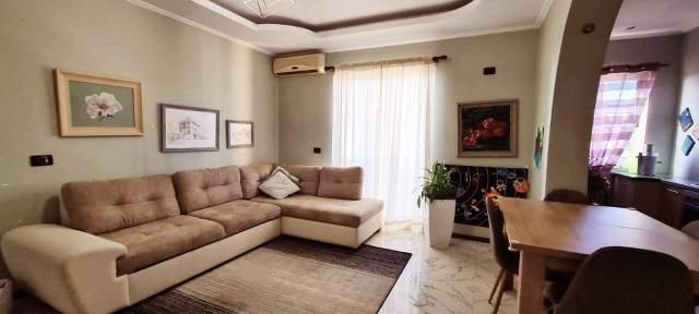 Tirane, jepet me qera apartament 1+1+A+BLK Kati 7, 73 m² 450 Euro (sulejman delvina)