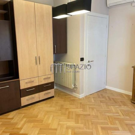 Tirane, jepet me qera apartament 2+1+BLK Kati 10, 90 m² 1.000 Euro (Rruga ''Qemal Stafa'')