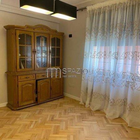 Tirane, jepet me qera apartament 2+1+BLK Kati 10, 90 m² 1.000 Euro (Rruga ''Qemal Stafa'')