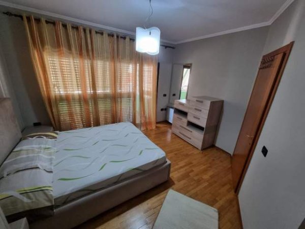 Tirane, jepet me qera apartament 2+1+BLK Kati 7, 95 m² 500 Euro (mujo ulqinaku)