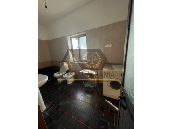 Tirane, jepet me qera apartament 2+1 Kati 2, 85 m² 38.000 Leke (bulevardi kasharit)