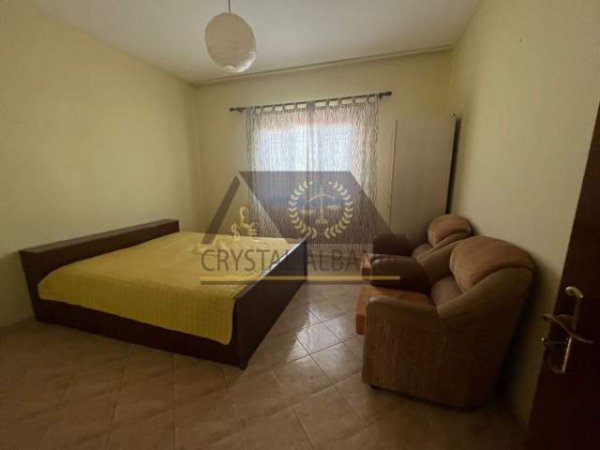 Tirane, jepet me qera apartament 2+1 Kati 2, 85 m² 38.000 Leke (bulevardi kasharit)