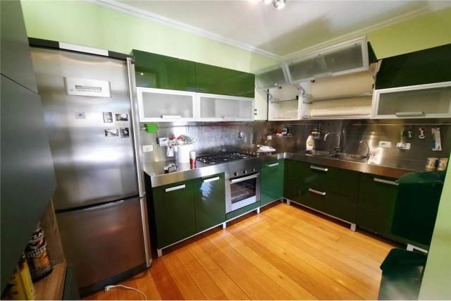 Tirane, jepet me qera apartament 2+1+BLK Kati 5, 14.949 m² 1.600 Euro (Rruga Andon Zako Cajupi - Bllok)