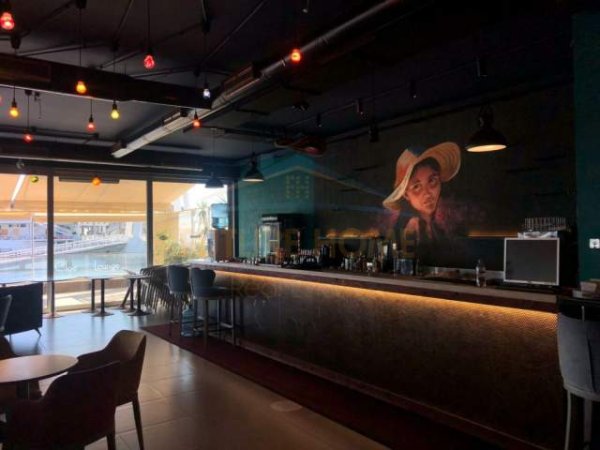 Durres, shitet bar-kafe Kati 0, 250 m² 800.000 Euro (Vollga)