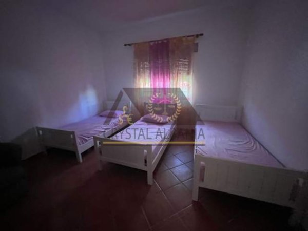 Tirane, jepet me qera Vile 2+1 Kati 0, 40.000 Leke (Bulevardi i Kasharit)