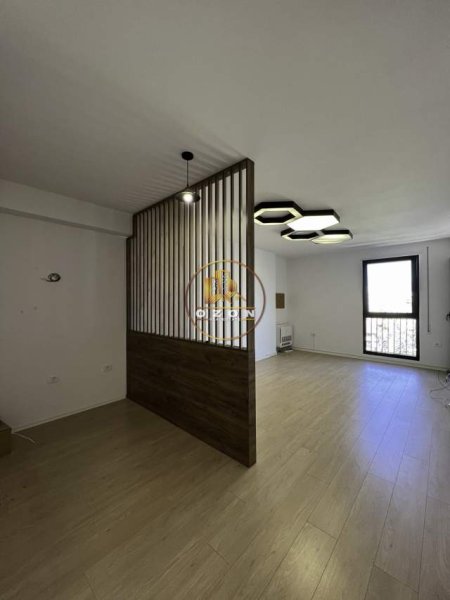 Tirane, jepet me qera apartament 2+1+BLK Kati 5, 94 m² 600 Euro (Kompleksi Olimpik)