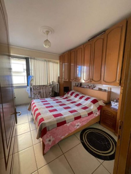 Tirane, jepet me qera apartament Kati 5, 60 m² 380 Euro (dibres)