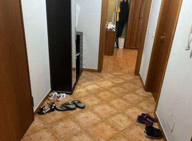 Tirane, jepet me qera apartament 1+1+BLK Kati 3, 71 m² 330 Euro (kristal centre)