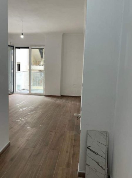 Tirane, jepet me qera apartament 1+1+BLK Kati 2, 72 m² 500 Euro (kavajes)