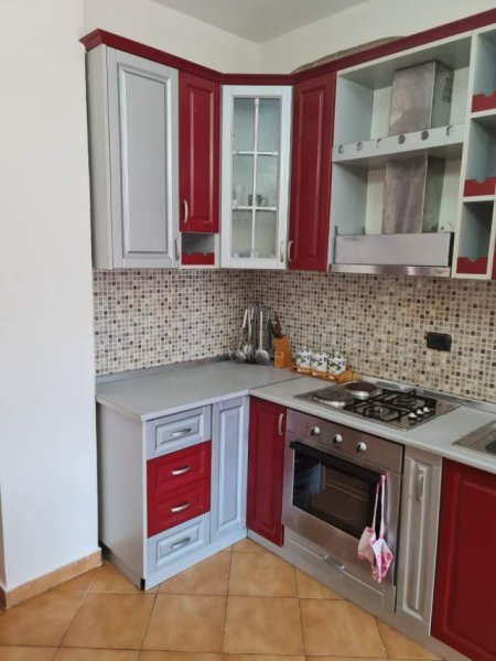 Tirane, jepet me qera apartament 3+1+BLK Kati 3, 110 m² 350 Euro (GJIN GJERGJI)