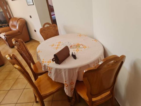 Tirane, jepet me qera apartament 3+1+BLK Kati 3, 110 m² 350 Euro (GJIN GJERGJI)