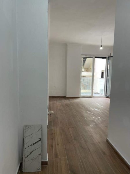 Tirane, jepet me qera 1+1+BLK Kati 2, 72 m² 500 Euro (kavajes)