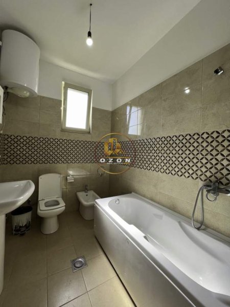 Tirane, jepet me qera Vile 3 Katshe Kati 0, 350 m² 1.700 Euro (Prane TEG)