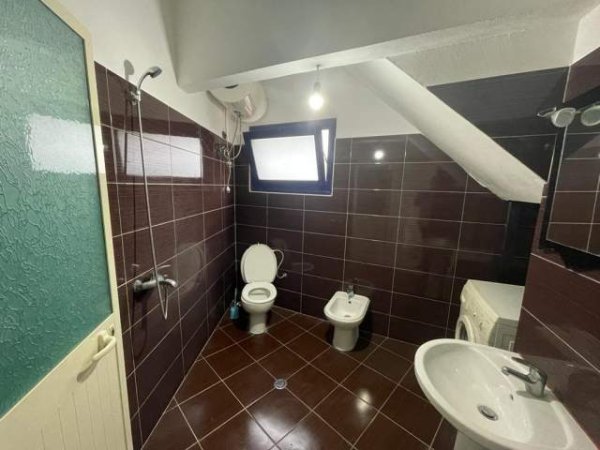 Tirane, jap me qera apartament 1+1 Kati 2, 80 m² 23.000 Leke (ali shefqeti)